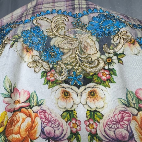 Aratta Plaid button down - Picture 4 of 7